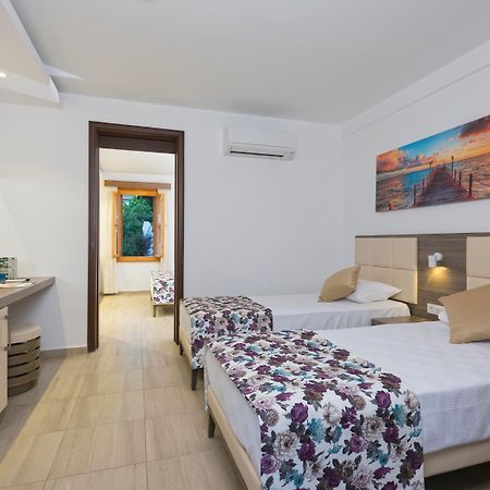 Club Kastalia Holiday Village Konaklı Екстериор снимка